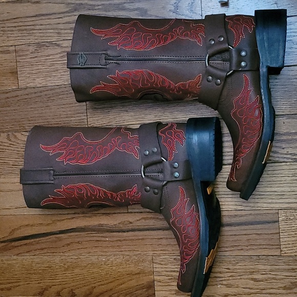 RARE NEW HARLEY BOOTS, VERY SHARP. SZ 7 MENS, SZ 8 WOMANS - Picture 4 of 5